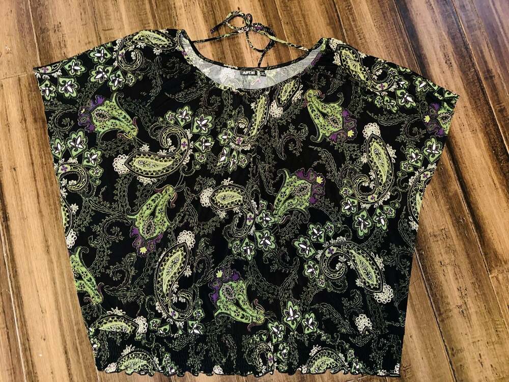 Women's Paisley Print Smocked Hem Top Size 3x Apt 9